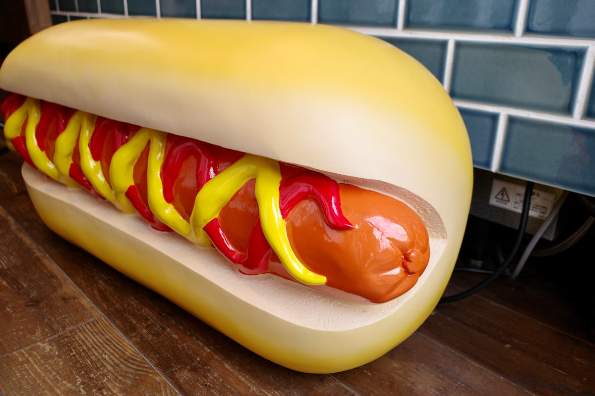 新品 Hotdog ホットドッグ 椅子 チェア 巨大オブジェ イースね 店舗