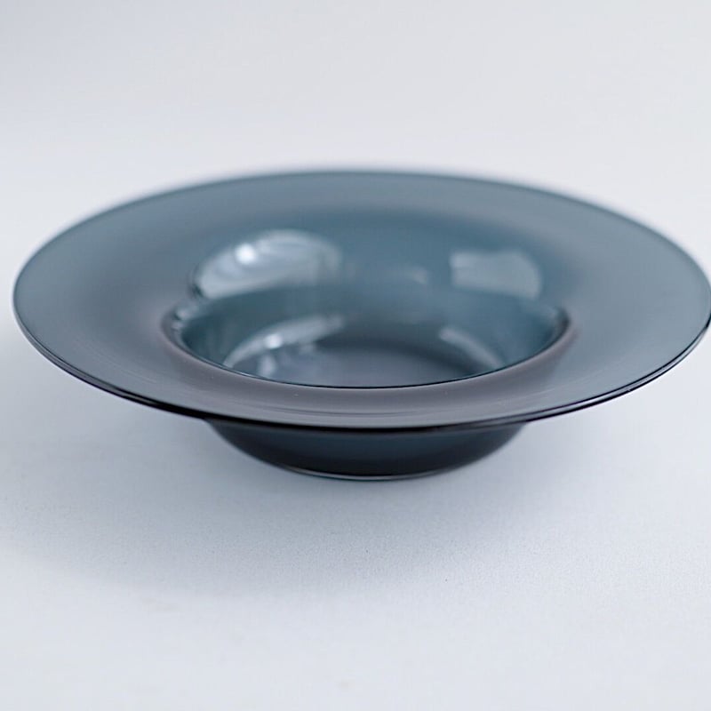 黒川登紀子 ガラス プレート 18cm グレー | Hosizukiyo