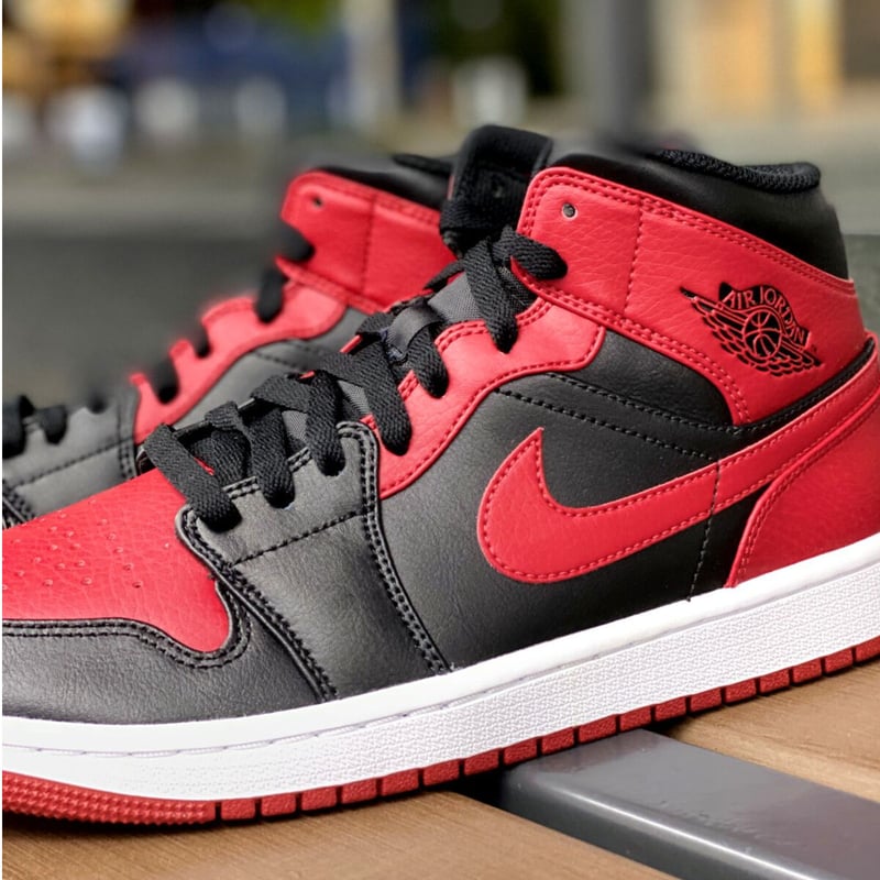 NIKE ナイキ AIR JORDAN1 MID エアジョーダン1 ミッド 黒赤 ブルズ