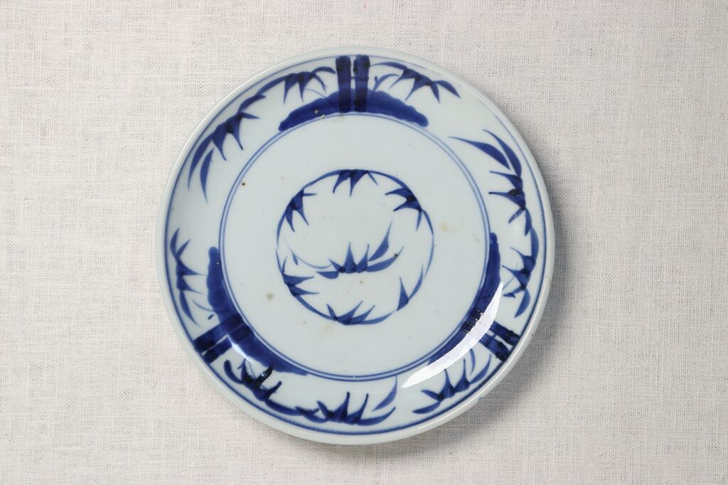 江戸後期染付見と三方に竹図6寸皿 | 吉祥寺PukuPuku
