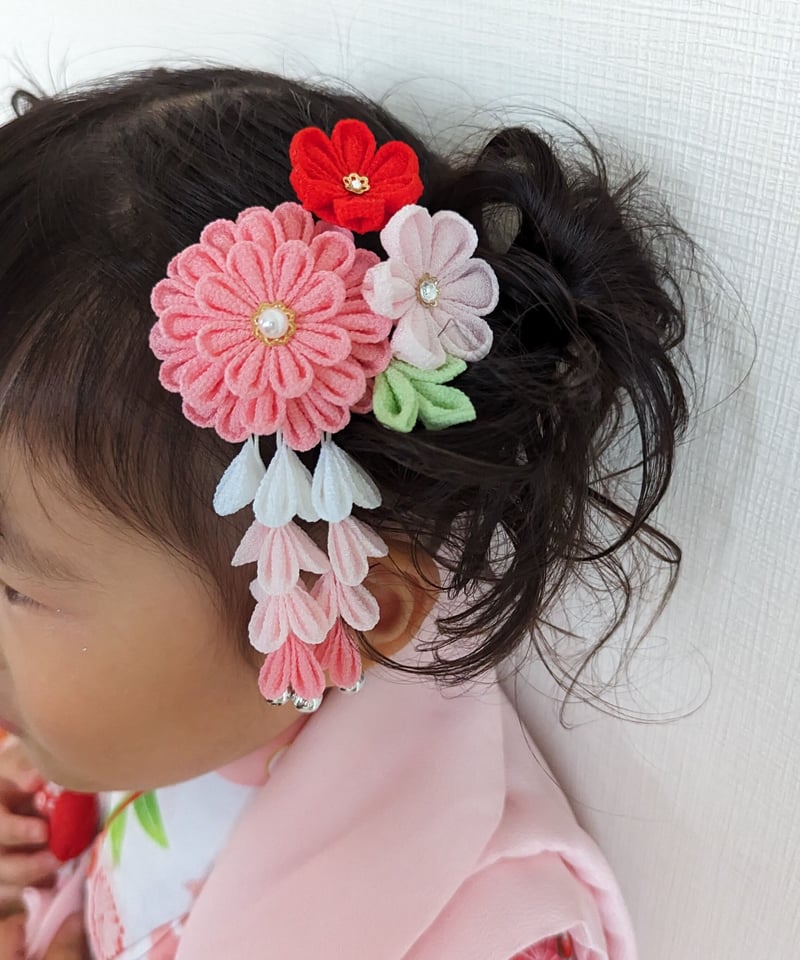 七五三 髪飾り｜つまみ細工 彩羽‐いろは‐＜薄桃＞｜ふんわり可憐に咲く