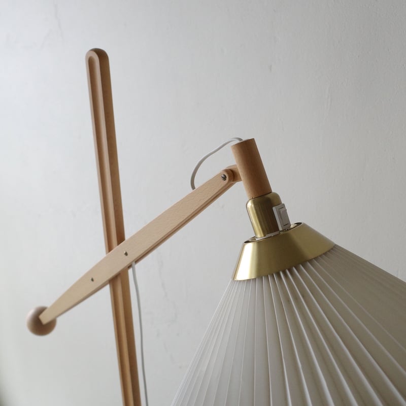 Vilhelm Wohlert for Le Klint / model.325 フロアランプ