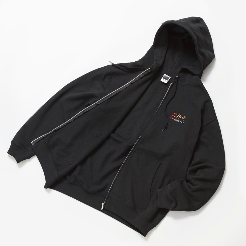 イクイノックス顕彰馬選定記念 グラフィカルジップパーカー（黒/Black