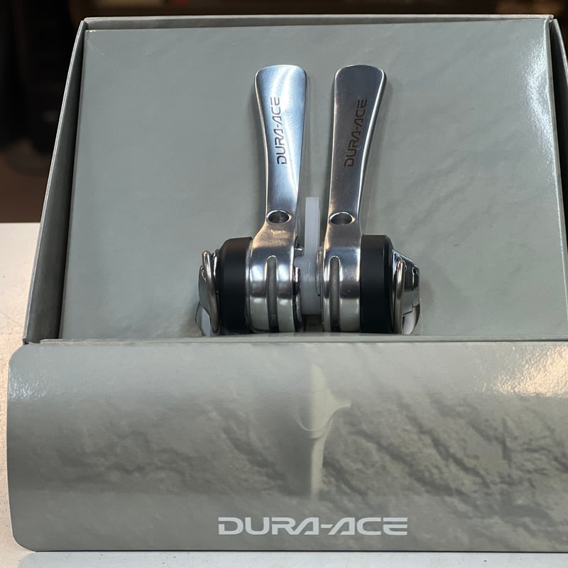 Shimano * SL-7700 * Double Lever | Hutte8to8 On