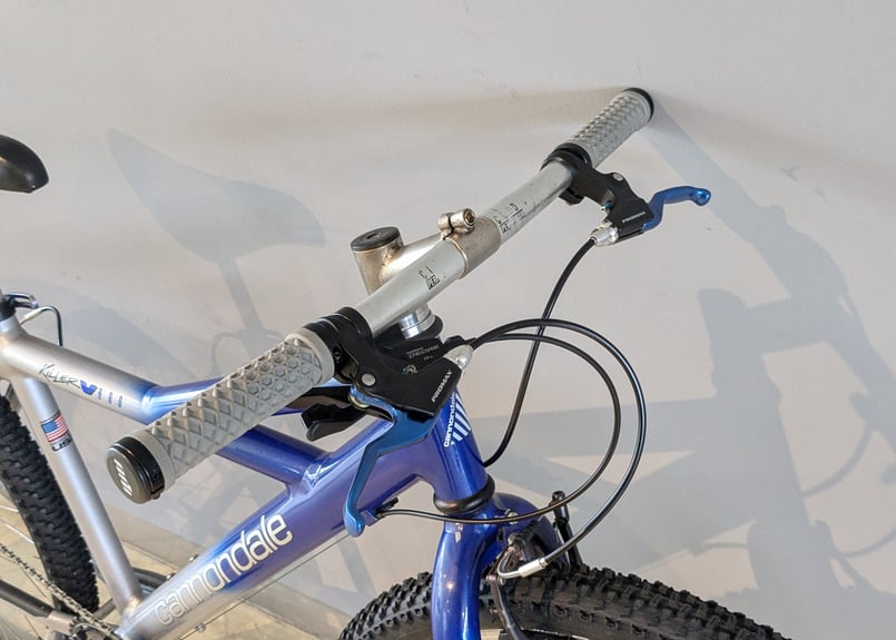中古】CANNONDALE KILLER V 900 マウンテンバイク DEOREハイブリッ