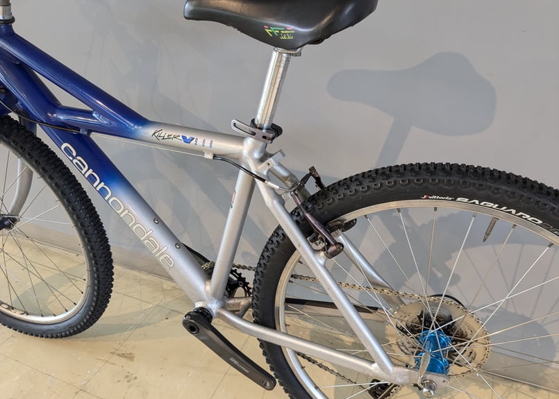 中古】CANNONDALE KILLER V 900 マウンテンバイク DEOREハイブリッ