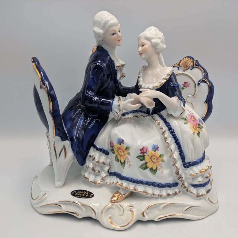 加藤工芸 置物 フィギュリン 陶器製人形 オルゴール ウインナーワルツ