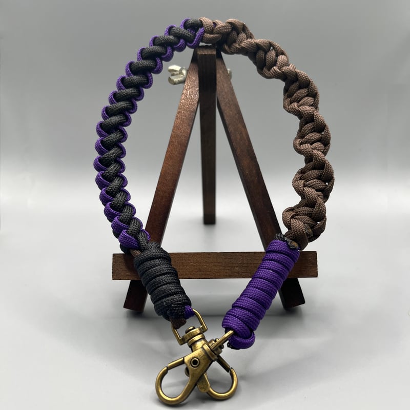 パラコード ハンドストラップ TYPE1（ブラウン/パープル/ブラック