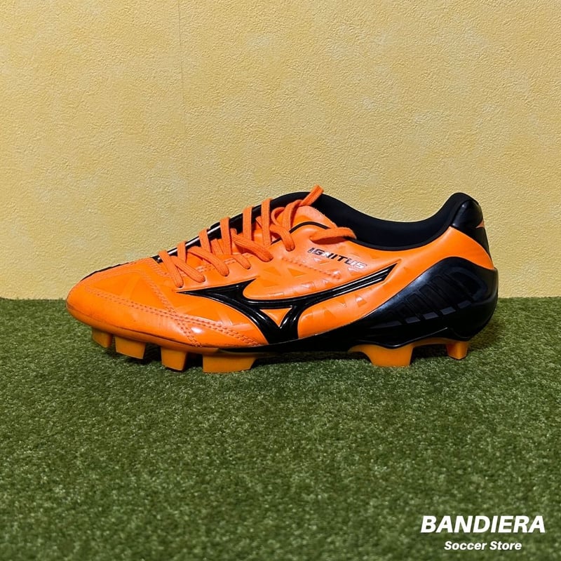 MIZUNO ミズノ サッカースパイク ウェーブ イグニタス 4 MD（オレンジ