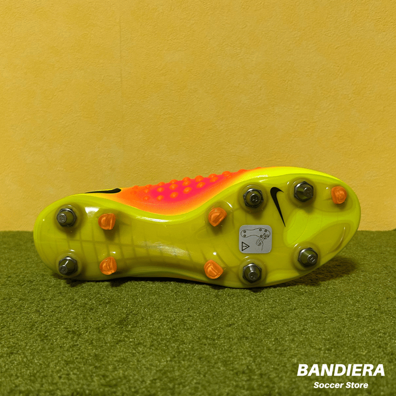 NIKE ナイキ サッカースパイク マジスタ オーパス II SG-PRO（オレンジ