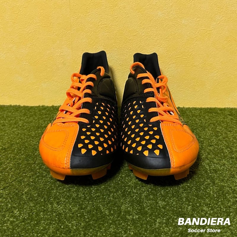 MIZUNO ミズノ サッカースパイク ウェーブ イグニタス 4 MD（オレンジ