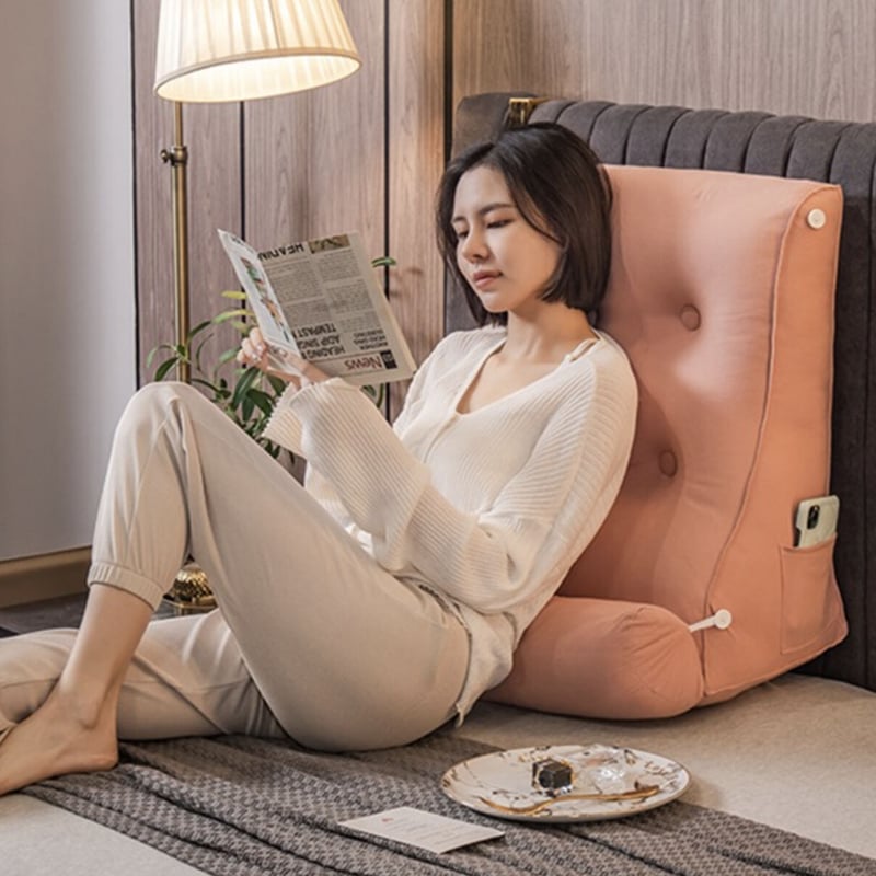 ロイヤルトライアングルクッション | リビング＆ダイニングインテリア