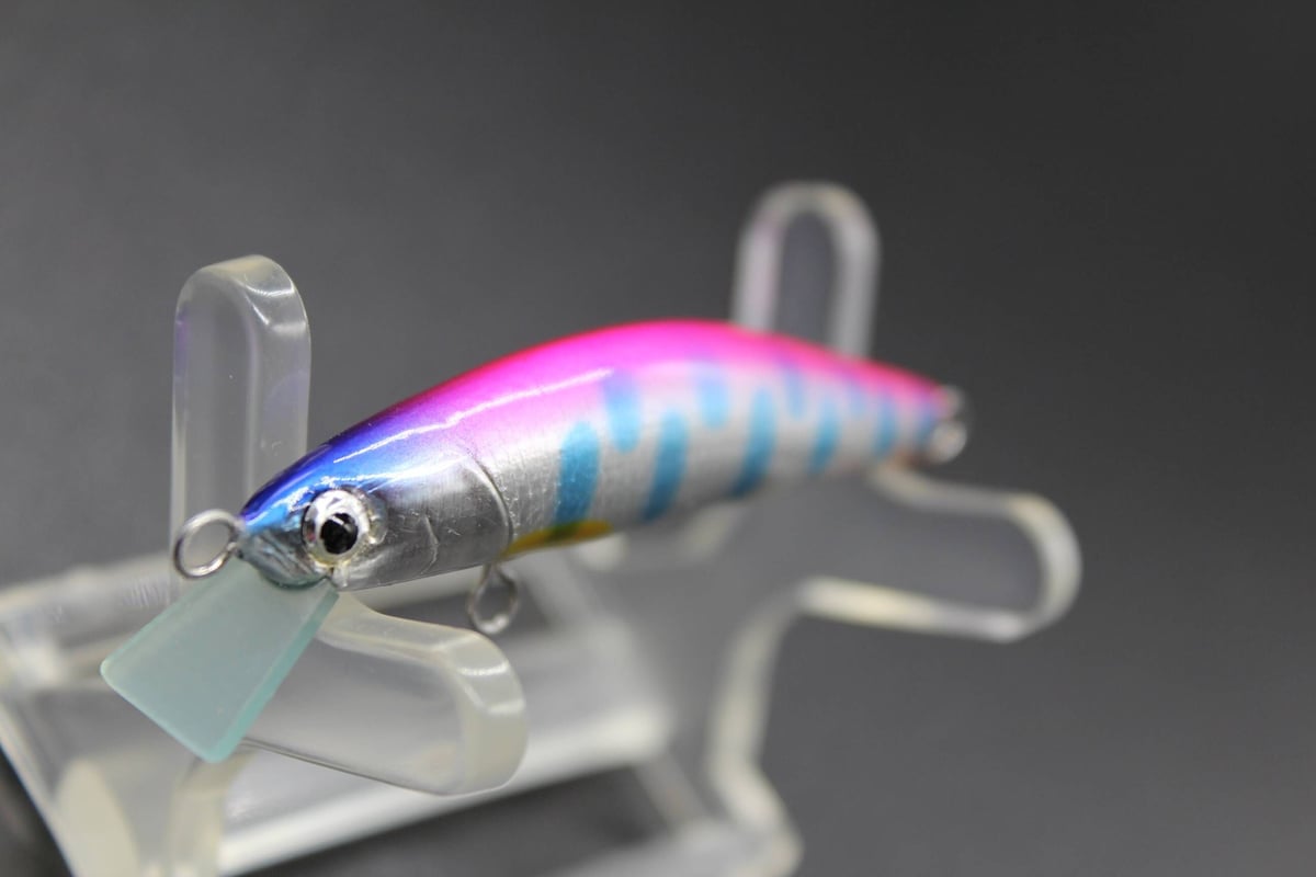 ハンドメイドルアー スローシンキング ピンクヤマメ 5cm 【幾ミノー