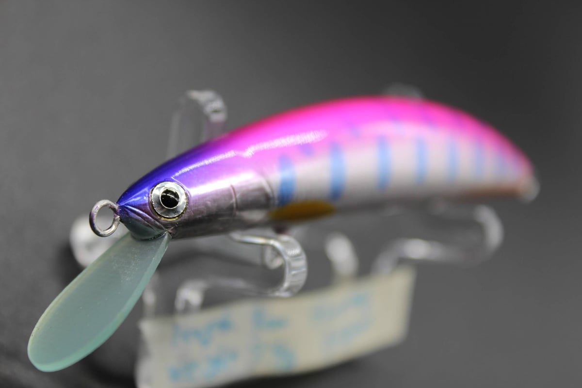 ハンドメイドルアー フローティング チャート ピンクヤマメ 9cm 【幾