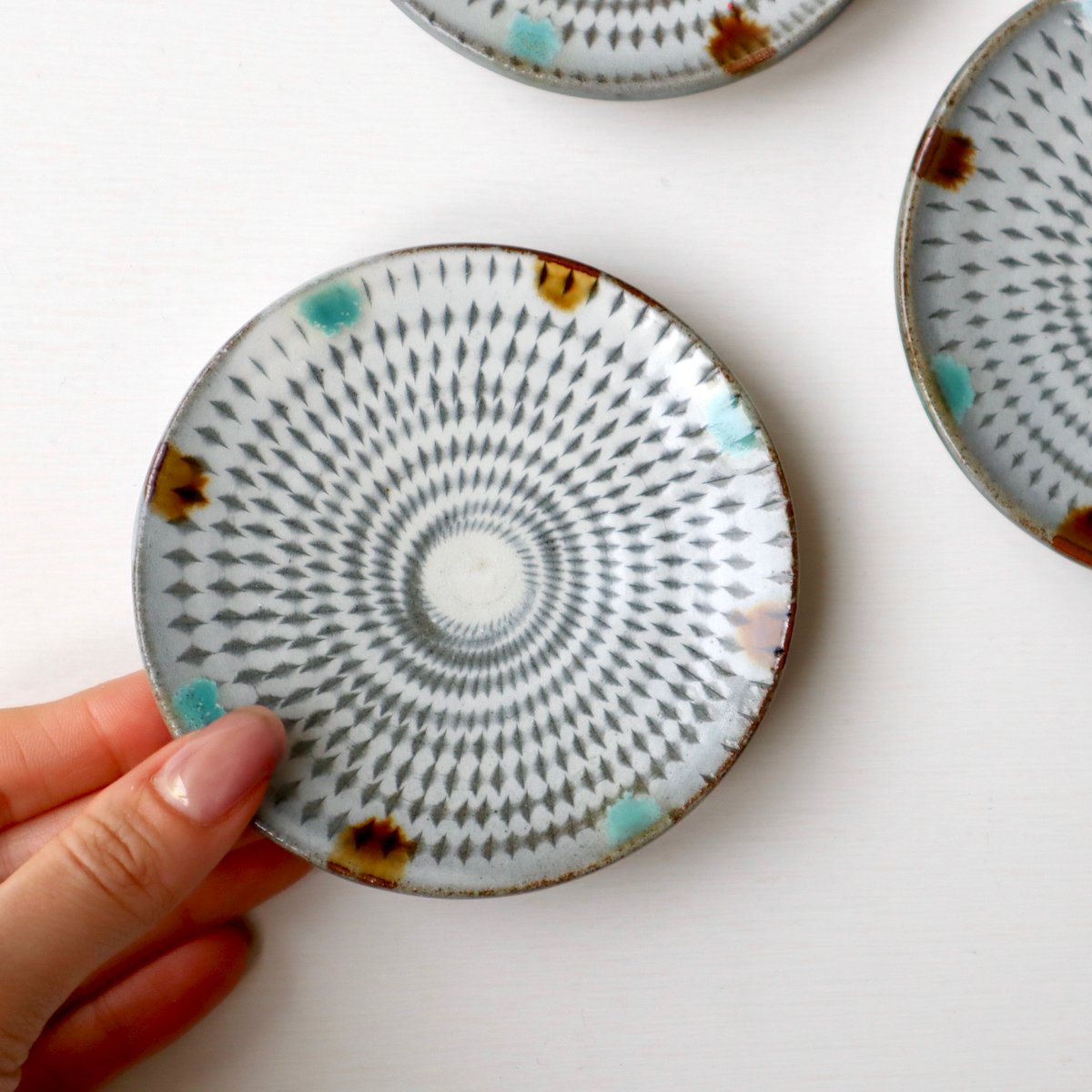 小石原焼 まるた窯/太田剛速 三彩飛び鉋皿（3寸） | nukumoly