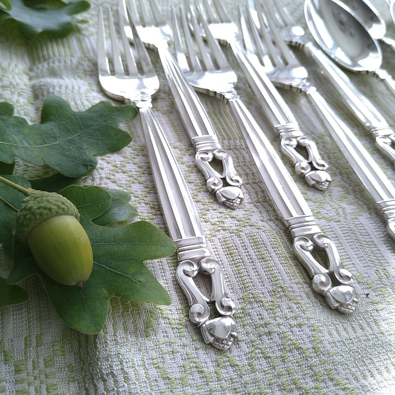 GeorgJensenエコーンのディナー用のフォークとナイフとスプーンの6人用