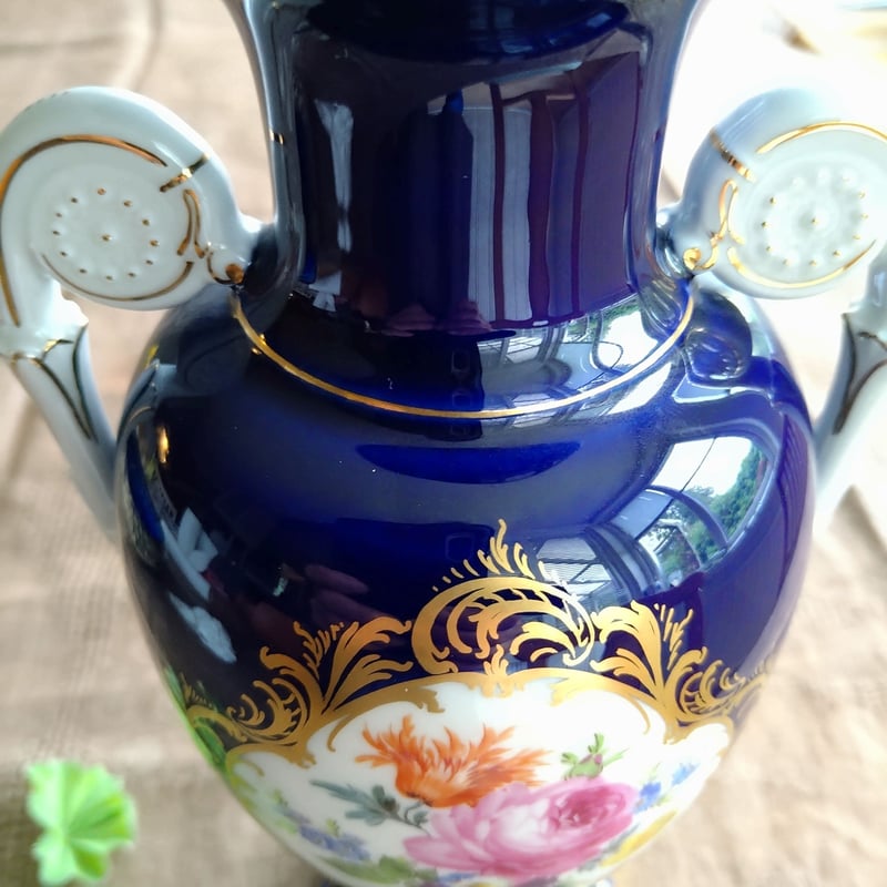 Meissenマイセン、コバルトにフラワーブーケの花瓶、高さ約23.7㎝H