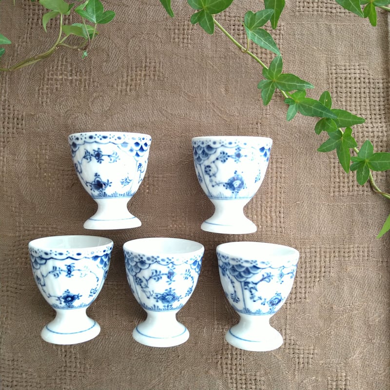 1950年代のブルーフルーテッドハーフのエッグスタンド/BlueFluted Egg