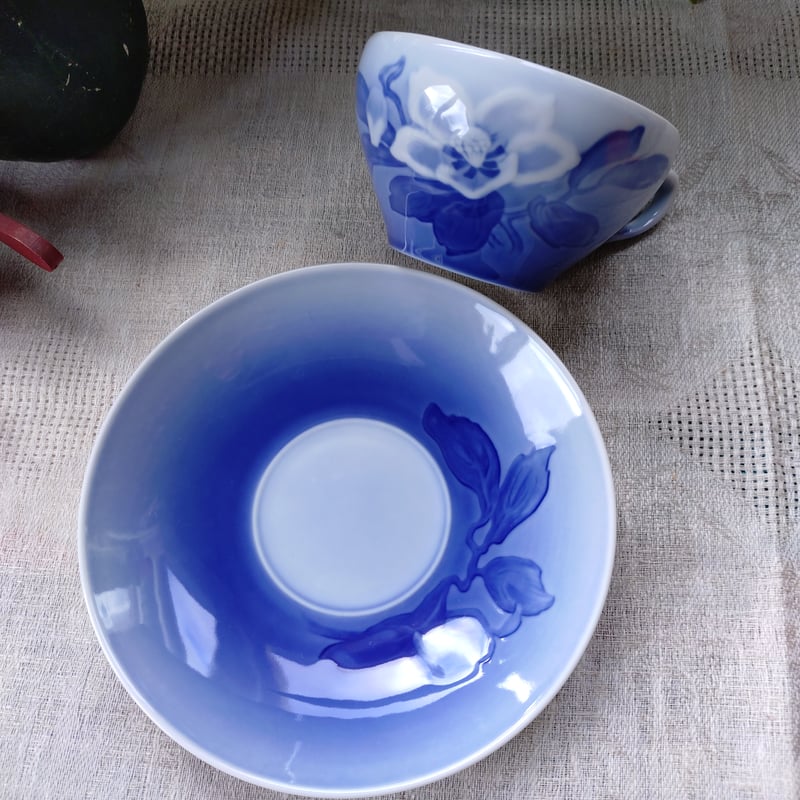 Bing＆GrondahlビングオーグレンダールのJulrosenクリスマスローズの