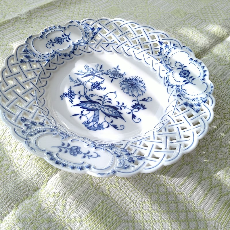 Meissenマイセン ブルーオニオンのオープンワークのお皿直径約21㎝D