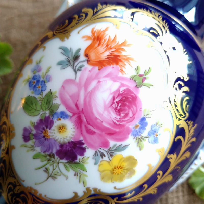 Meissenマイセン、コバルトにフラワーブーケの花瓶、高さ約23.7㎝H