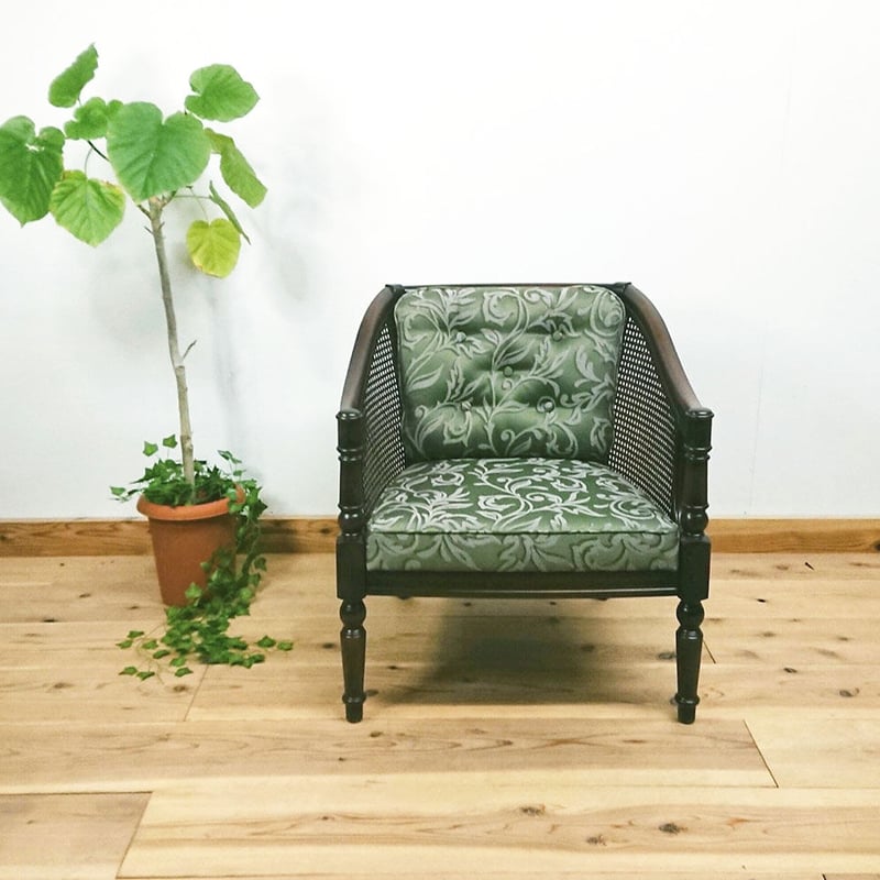 カリモク＞ コロニアルシリーズ・ 1P肘掛け椅子 | FUJIWAKAYAMA