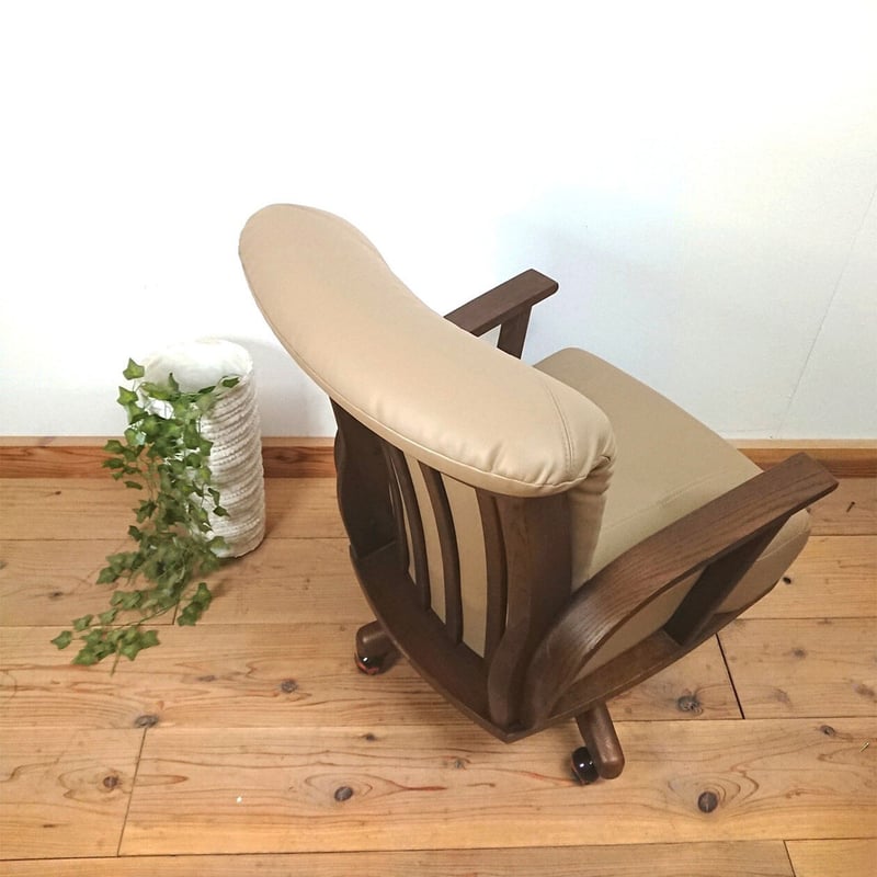 日本製 回転式座面・キャスター付きアームチェア ₌リユース現品・未