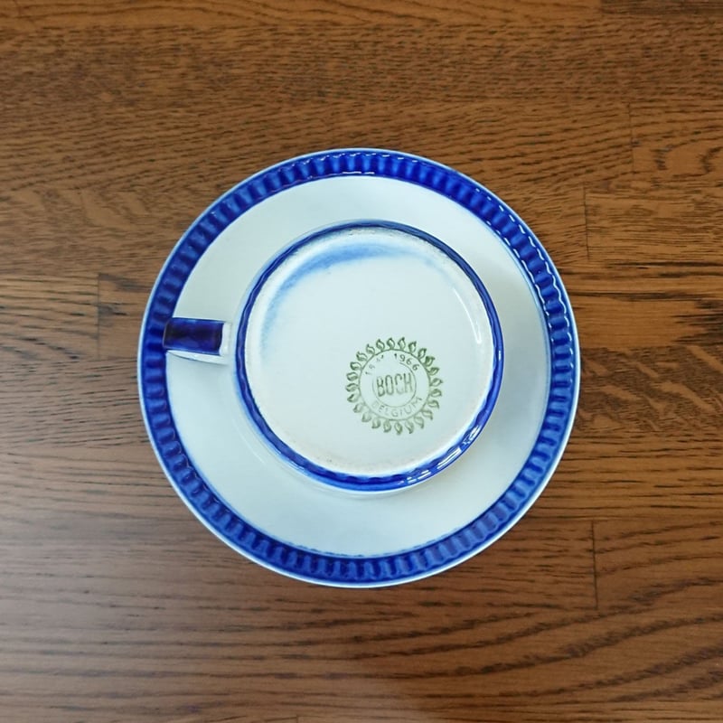 ベルギー製＜BOCH＞ ヴィンテージ・カップ＆ソーサーとケーキ深皿₋未