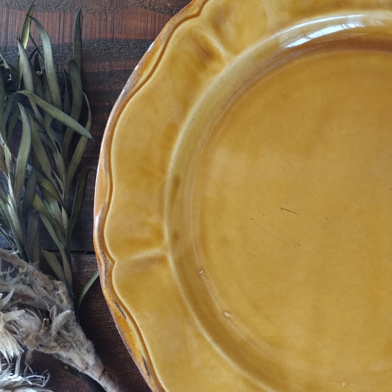 フランスヴィンテージ 南仏黄釉の花リムプレート a | フランス