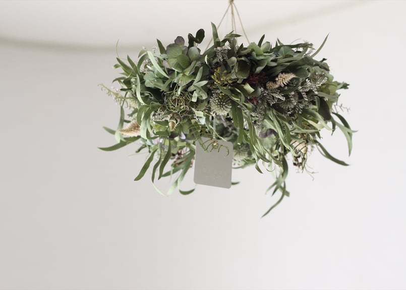 ユーカリと紫陽花のフライングリース | F L E U R I