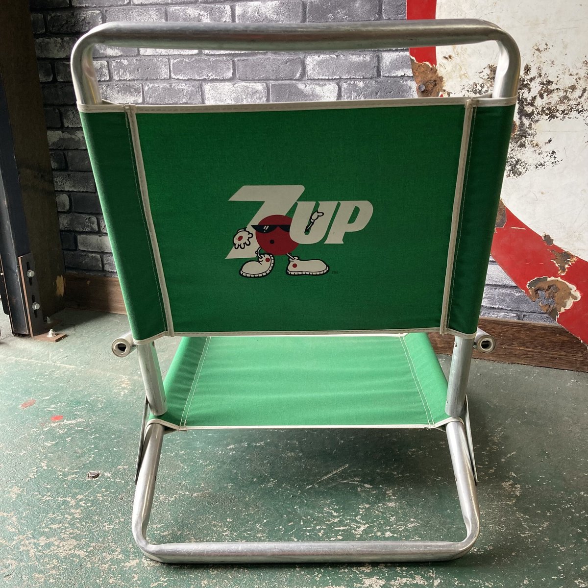 7UP ヴィンテージ フォールディングローチェア 14-467-1 | BigBear Onl