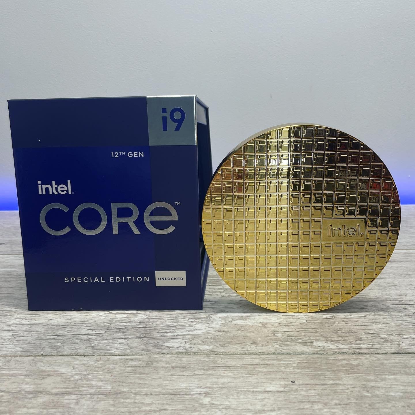 Intel Core i9-12900KS Vs 12900K Vs Ryzen 7 5800X3D: Which