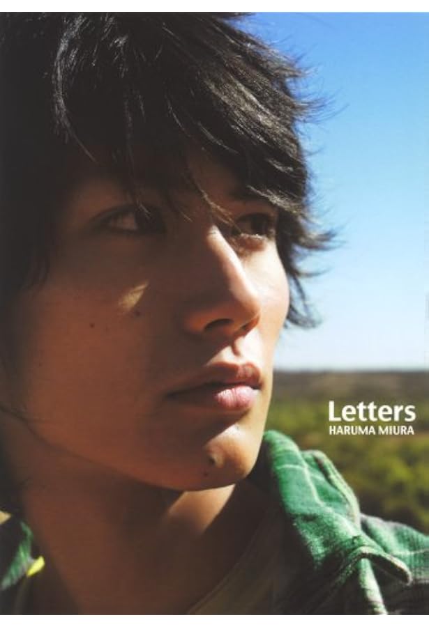 Amazon.co.jp: 三浦春馬写真集 Switch : マガジンハウス: 本