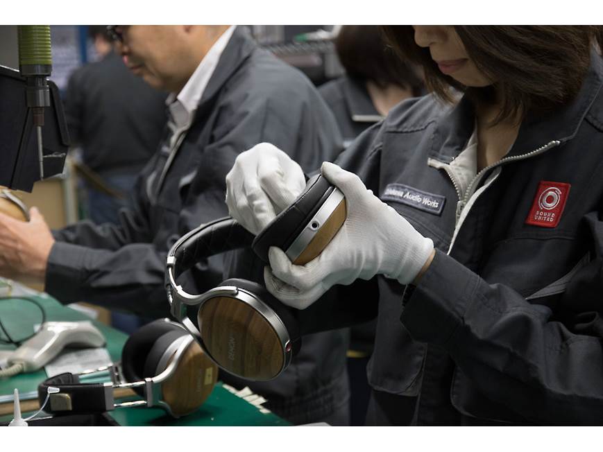 Denon AH-D9200 Over-ear bamboo headphones at Crutchfield