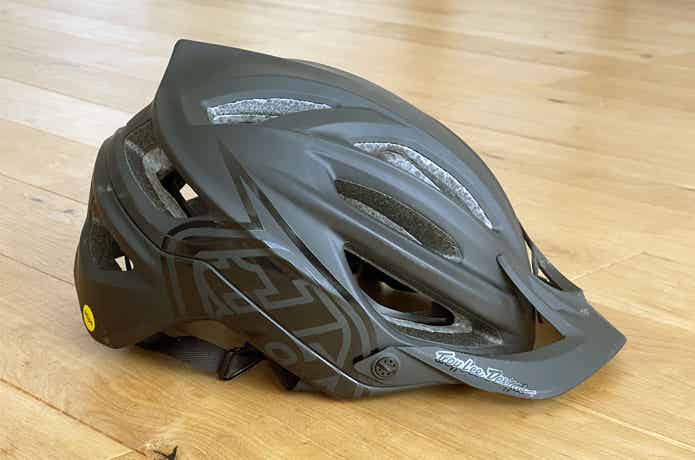 MTB乗りに大人気。トロイリーデザインのヘルメット10選 | CYCLE HACK