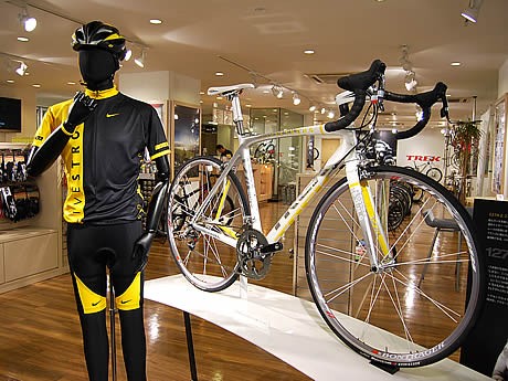 NIKE LIVESTRONG ランスアームストロングTREK サイクルジャージ NIKE