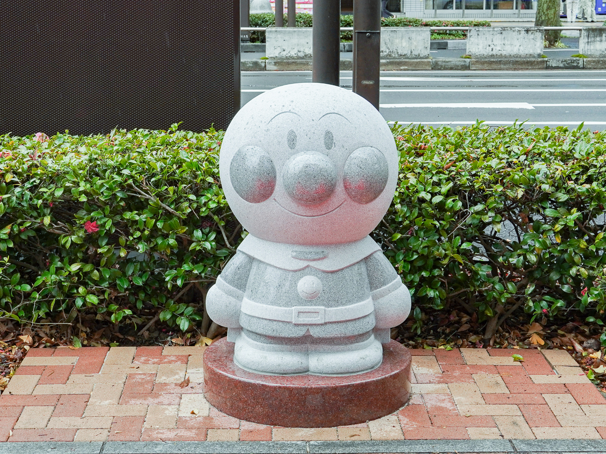 新設されたアンパンマン石像 - 仙台経済新聞