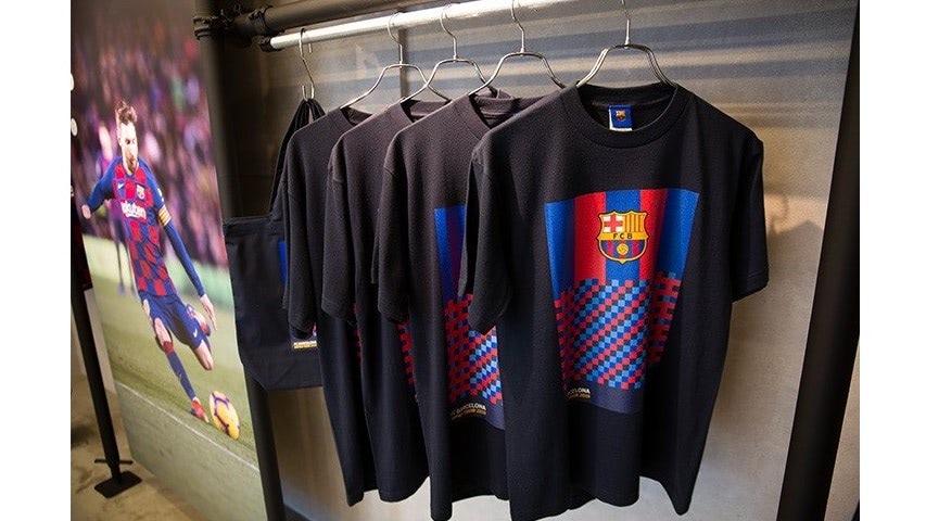 楽天、「FCバルセロナ」の国内における独占的な商品化の「マスター