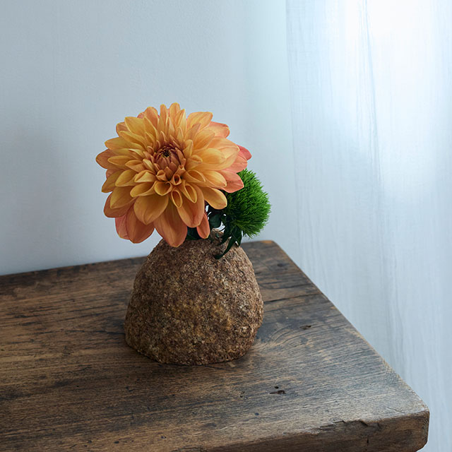 WEB限定】INASE 石の花入れ 鞍馬石｜園芸｜中川政七商店 公式サイト