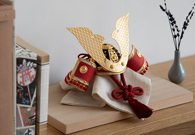 江戸甲冑の兜飾り 敷板｜家を装う｜中川政七商店 公式サイト