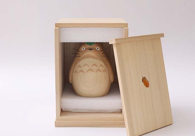 WEB限定】井波彫刻 くすの木のトトロ｜家を装う｜中川政七商店 公式サイト
