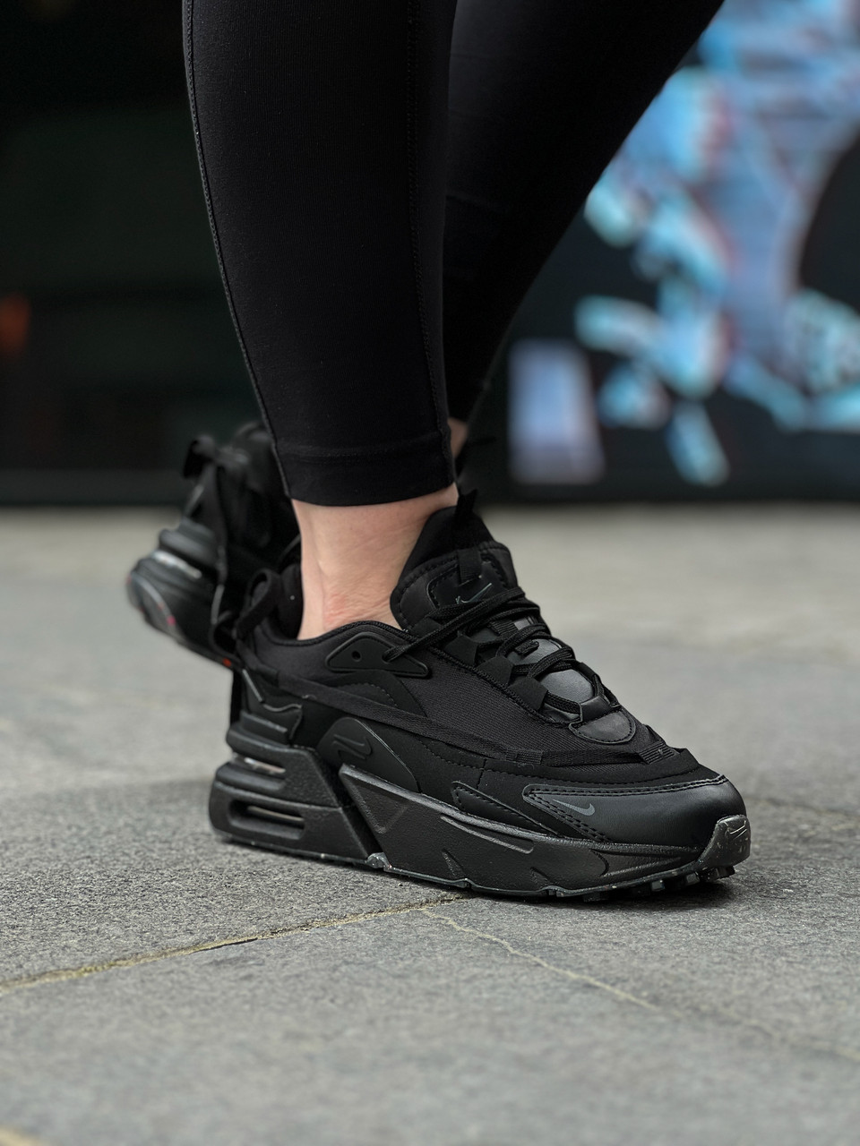 5843327450_w640_h640_584332745