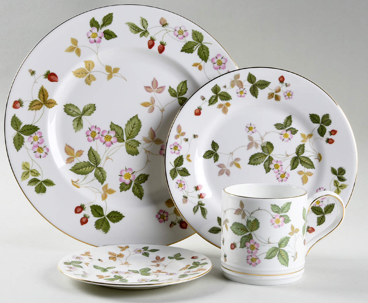 Wild Strawberry (Bone & Oven To Table) 4 Piece Place Setting by