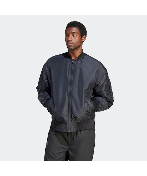 adidas（アディダス）の「オールブラックス ラグビー 薄手中わた入り