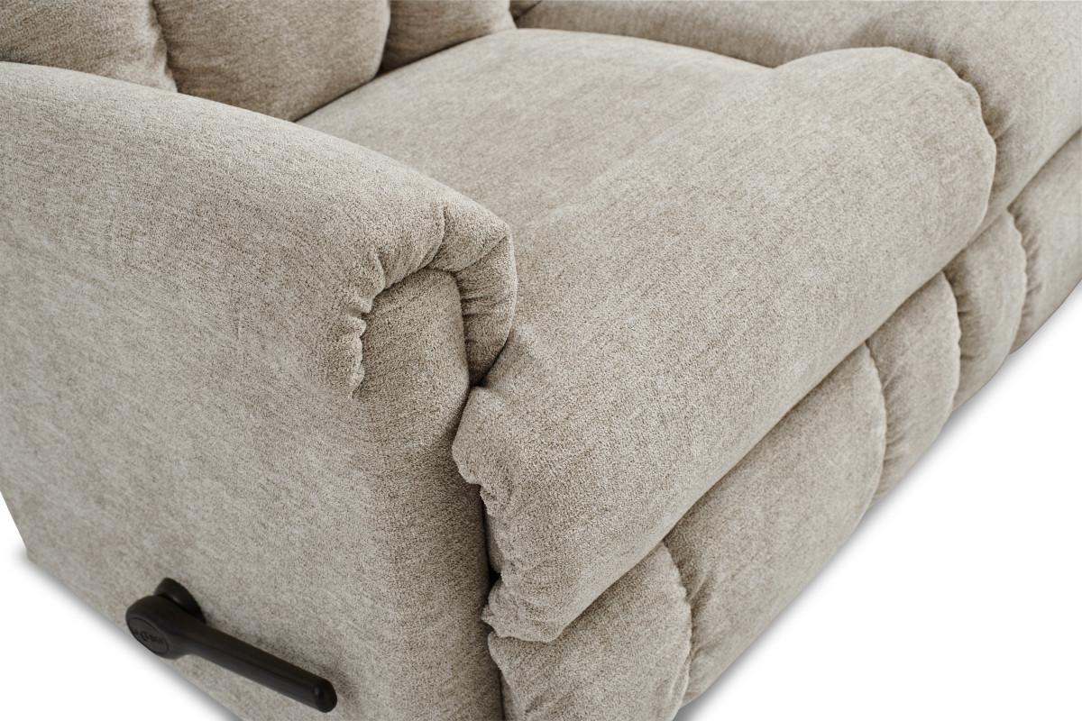 320512 by La-Z-Boy - Pinnacle Wall Reclining Loveseat | Saundra's