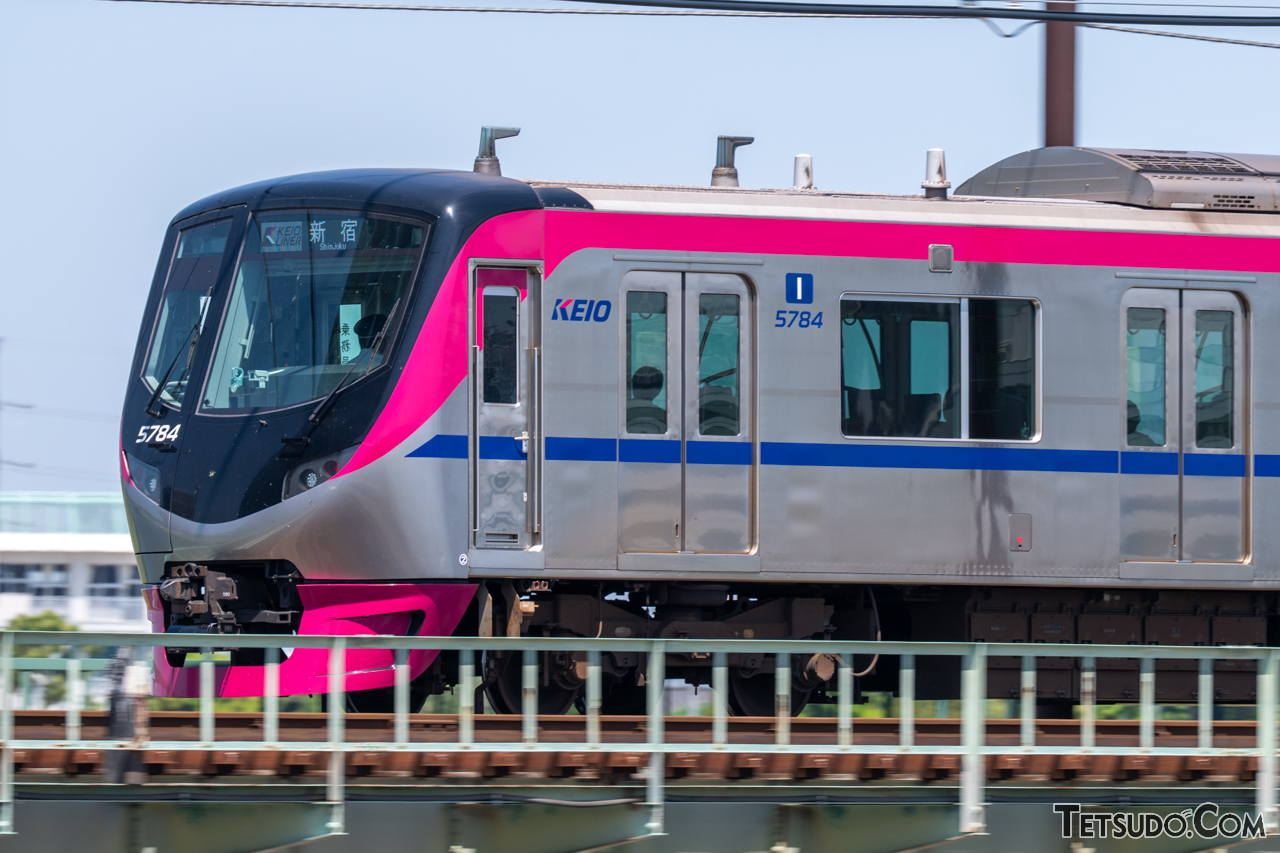 京王ライナー」BGMがオーケストラサウンドに、「レアメロディ」も収録