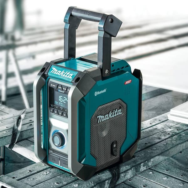 Makita 40V Max XGT Cordless Bluetooth Job Site Radio, Tool Only