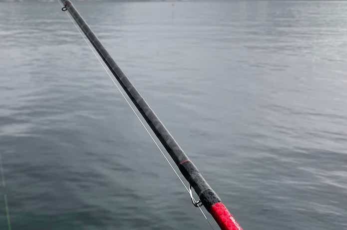 BJスナイパーヘチXを実釣インプレ！評判通りコスパ◎のヘチ竿でした