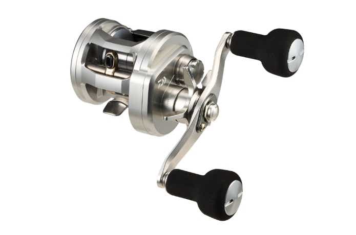 26リョウガは巻きを極める丸型リール。ナロースプールを搭載した理由と