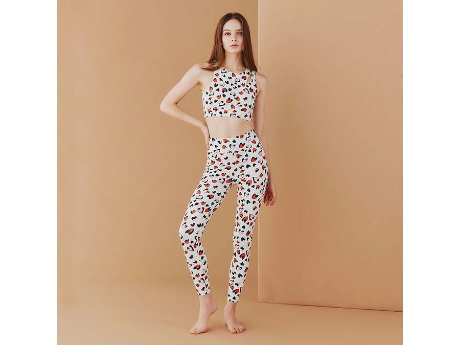 LITHEE＞ハート柄やチュールで可愛さ満点♡大人もときめくヨガウェア